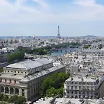 Paris 6Th - Latin Quater - Saint Michel Bridge